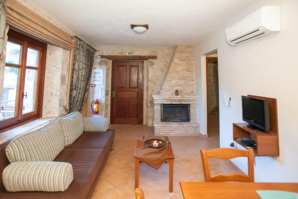 Aparthotel Anigraia Parálion Ástros